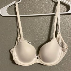 Victoria’s Secret - body by Victoria, lined Demi 34B
